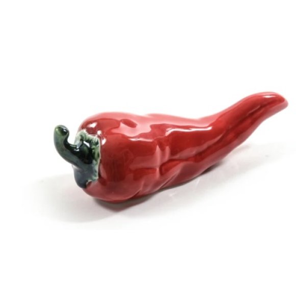 MERCURY DECORAZIONE PEPERONCINO IN PORCELLANA - 15,5X55XH.5,5 CM MERCURY DECORAZIONE PEPERONCINO IN PORCELLANA - 15,5X55XH.5,5 CM