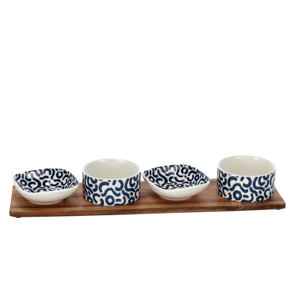 Set 4 Ciotole In Porcellana Con Vassoio In Bamboo 